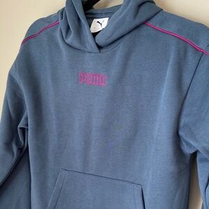 Puma Women’s Slate Blue Hoodie Pink Trim and Embroidered Logo‎ Size Small NWT